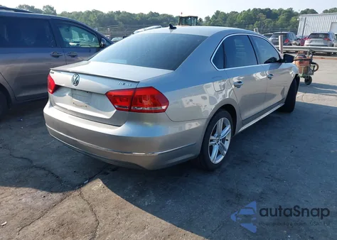 2014 Volkswagen Passat 2.0L Tdi Se z USA, uszkodzony, nr VIN 1VWBN7A37EC086731
